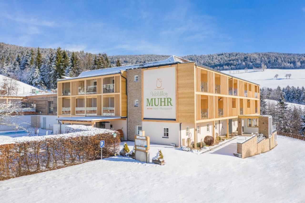 Hotel Muhr Pöllauberg Buitenkant foto